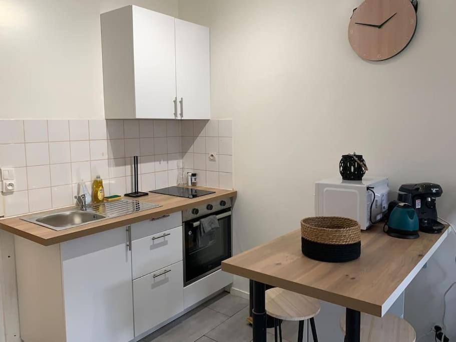 Jolie Studio En Centre Ville Châteauroux Dış mekan fotoğraf